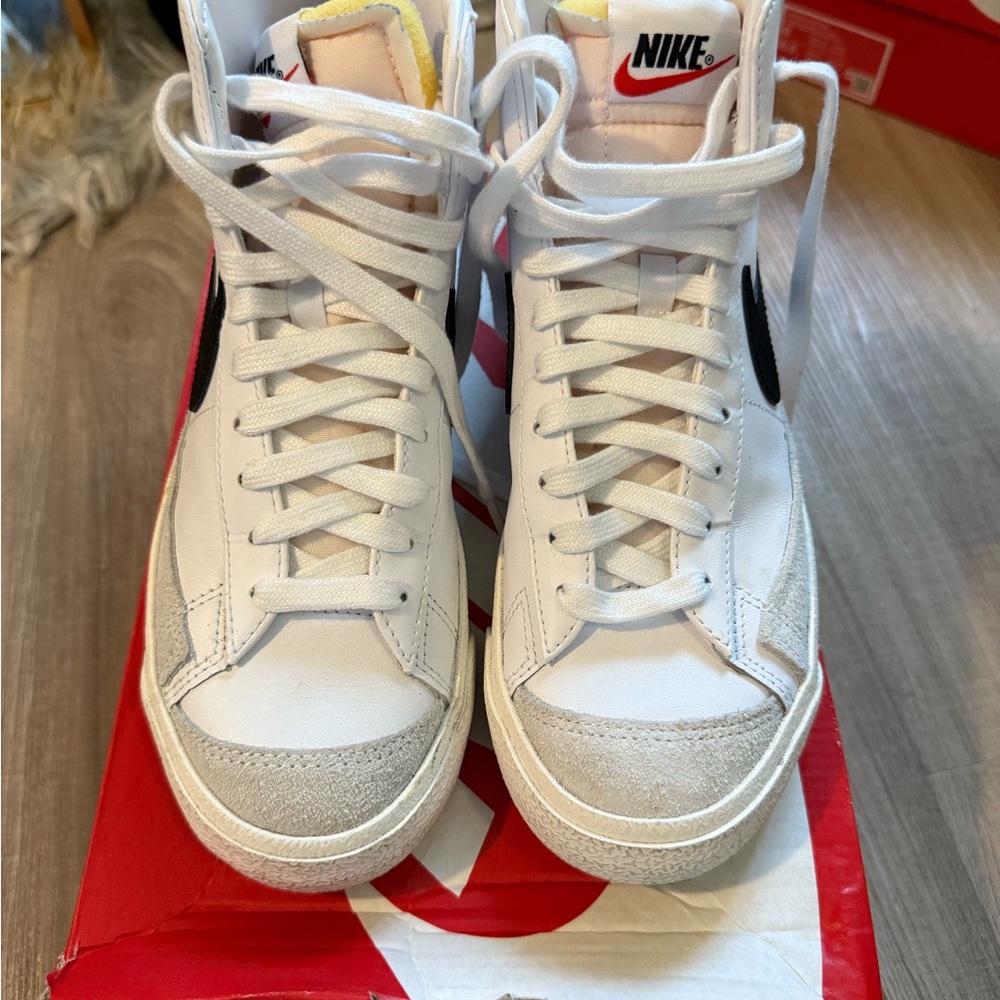 NIKE BLAZER MID 77 (GS)